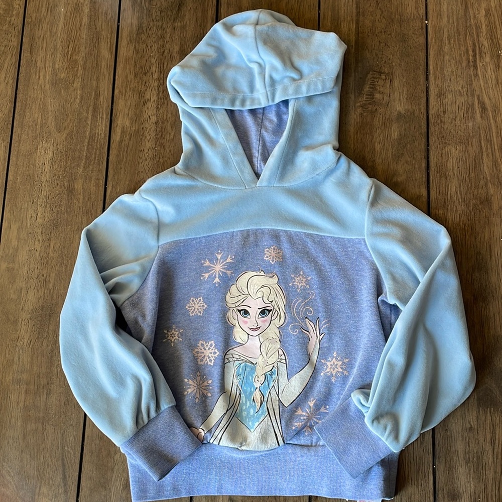 Frozen ❄️ Elsa Hoodie, Size Girls 5/6, Used, Pockets, Smoke & Pet 🐕 Free Home